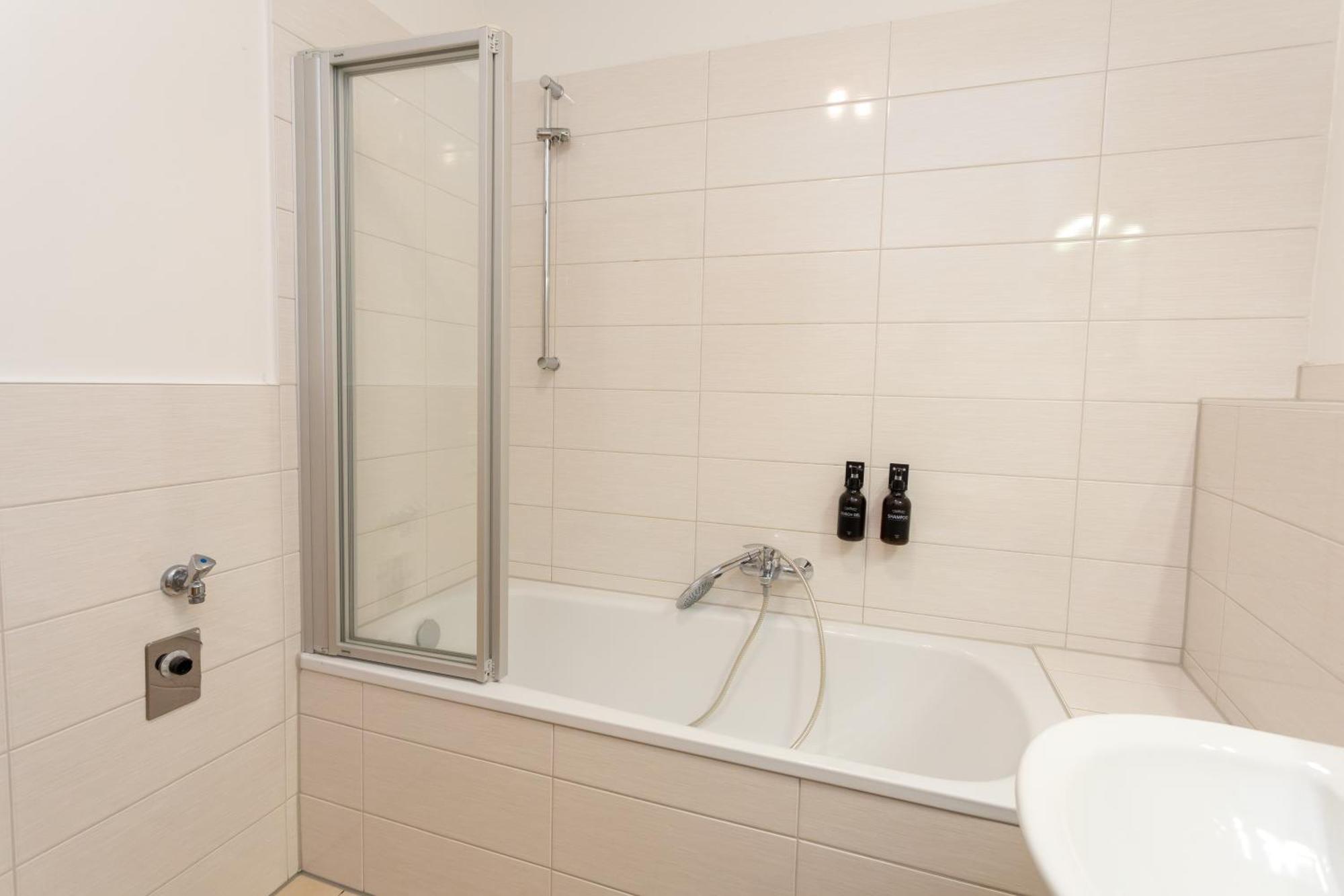 Fullhouse - Halle - R6 Apartments - Smarttv - Nespresso 외부 사진